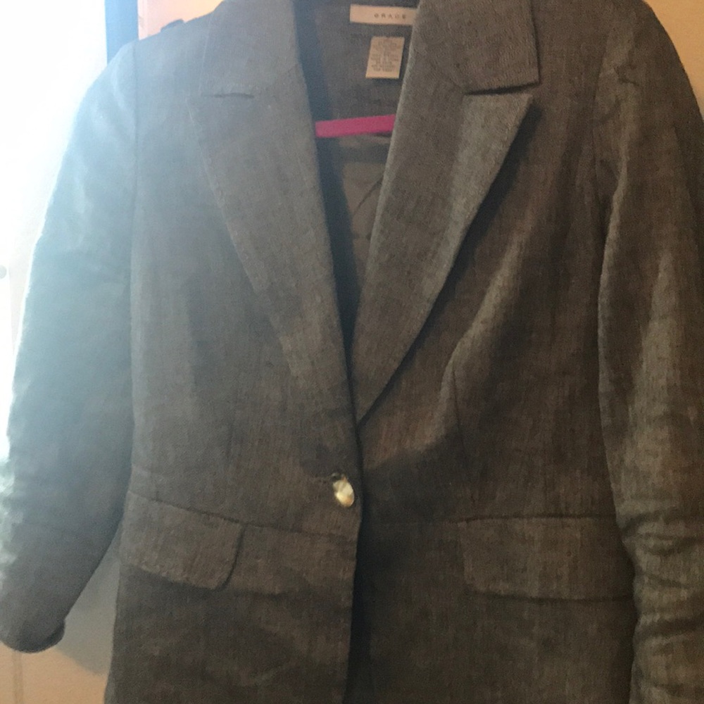 Blazer - Picture 2 of 2